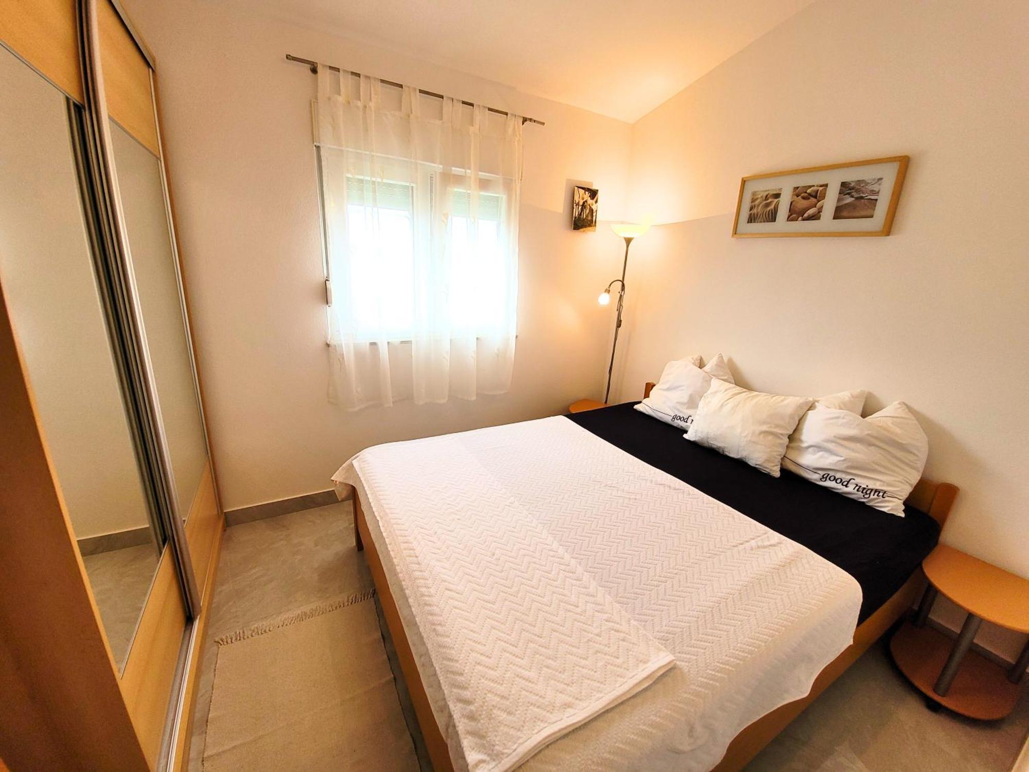 Apartment Jelena Vir Bagian luar foto