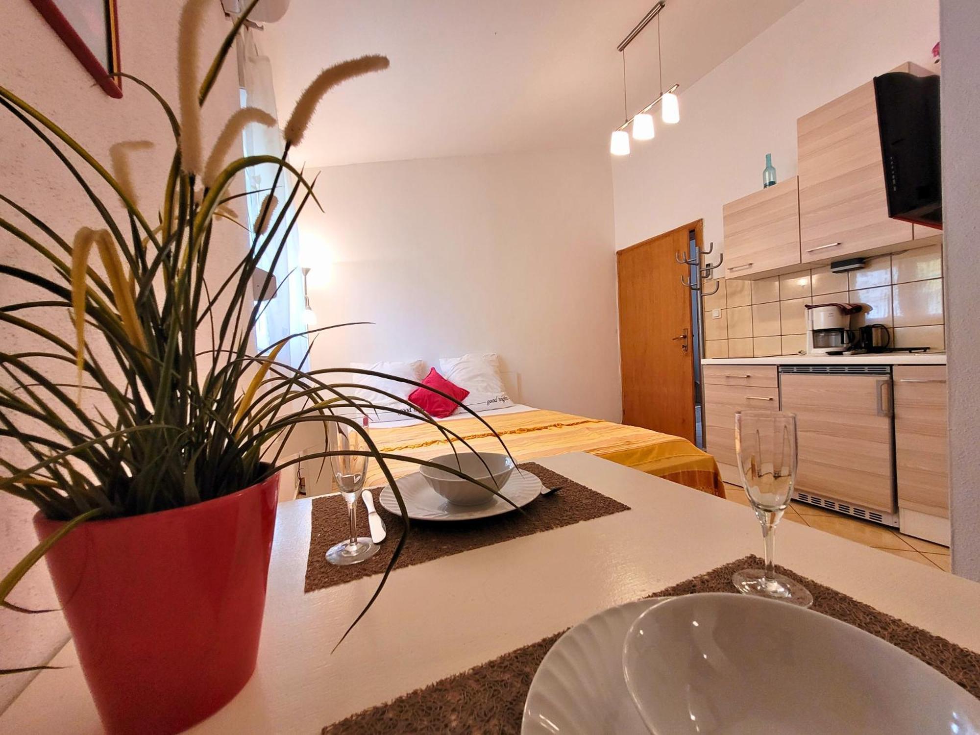 Apartment Jelena Vir Bagian luar foto